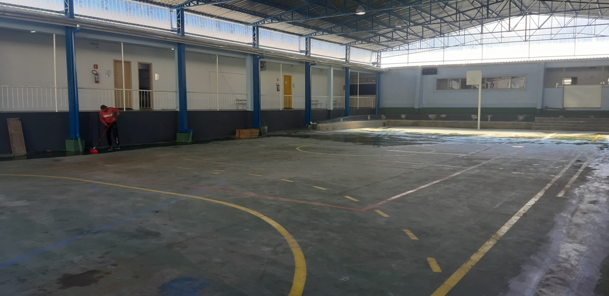 Escola  1 de Maio - Antes